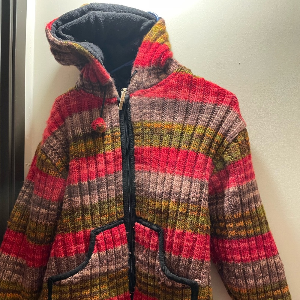 KYBER OuterWear Sweater Hoodie~Size Medium